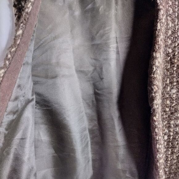 Custom made llama vest - Picture 4 of 7